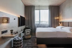 Moxy Frankfurt Airport Kelsterbach - Room