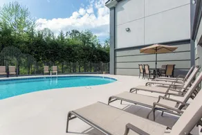 Spark by Hilton Asheville Blue Ridge Parkway - Pool