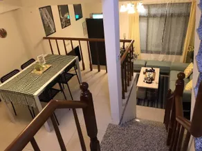 Yi Jia Homestay - Lobby sitting area