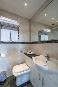 Hamiltons Boutique Hotel - Baño