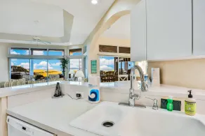 861 S Atlantic Ave - Badezimmer