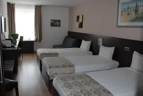 Threeland Hotel - Room