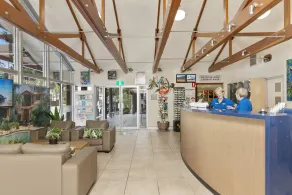 Ashmore Palms Holiday Village - Reception