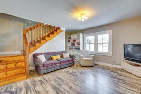 Private Hot Tub & Mtn Views: Garden Valley Apt! - Innvendig