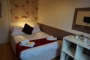 The Boundary Hotel - B&B - Room