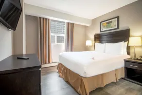 Coast Calgary Downtown Hotel & Suites by APA - Værelse