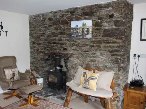 Tuckermarsh Quay River Cottage 2 - Interior
