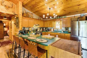 Screened Porch, Deck + Mtn Views: Andrews Retreat! - Interiør