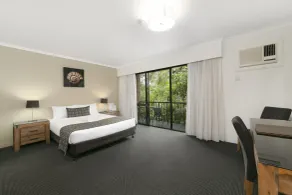 Mt Ommaney Hotel Apartments - Habitación
