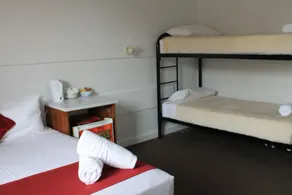Hotel Beach House Nambour - Room