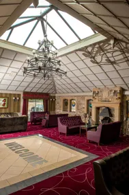 Allingham Arms Hotel - Reception
