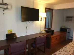 Economy Inn of Bloomington - Zimmer