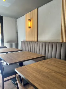 Yomo Petit Paris - Restaurant