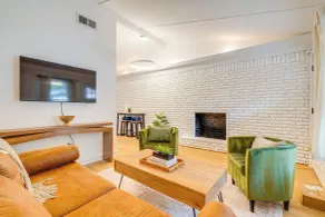 Large Deck, Rec Room! 2-unit ATX Retreat By Campus - Interiör