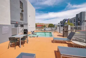 Spark by Hilton Yucca Valley Joshua Tree - Pool