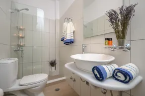 Diogenis Studios - Bathroom