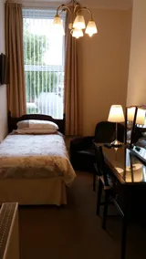 Kingswood Guest House - Zimmer