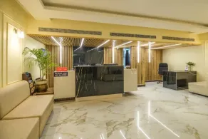 Parnil Palace - Lobby