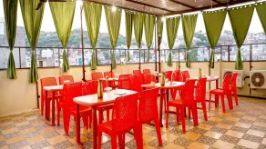 Qadri Hotel and Restaurant !! Just 5 Mints from Dargah !! - Restaurant