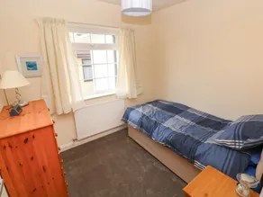 13 Lyndhurst Avenue - Zimmer