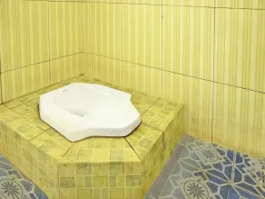 OYO Life  92936 Kost Teteh Erni Karawang - Bathroom