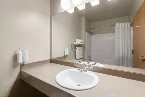 Days Inn by Wyndham Chino Valley - Badezimmer