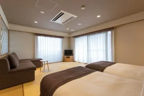 Hana Beppu - Room
