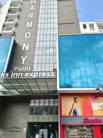 Clarks Inn Express Firozabad - Interior entrance