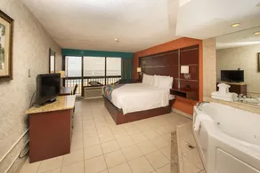 The Breakers Resort Inn - Rum