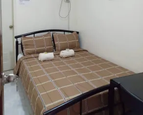 DM Caralos Inn - Room