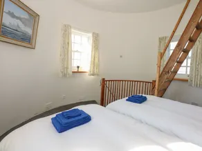 The Sir Peter Scott Lighthouse - Room