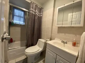 Cozy apt in WEST NY, NEW JERSEY, at 2 bloks from bus stop-15 minutes 2NY 7MINUTES VIA NYWATERWAY FERRY-BETTER CAN'T BE!! - Salle de bain