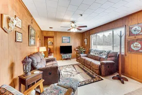 Hunters Hideaway in Hazen w/ Yard: Dogs Welcome! - Innvendig