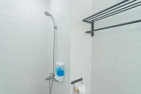 RedDoorz Premium @ Hotel Hebat - Salle de bain