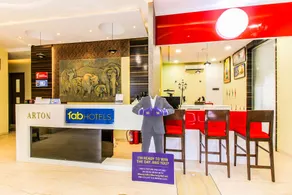 Fabhotel Arton Suite - Reception