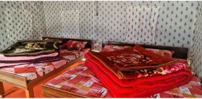 RIVER SIDE CAMP CHOPTA - Room