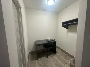 Econo Lodge St Petersburg Central - Chambre