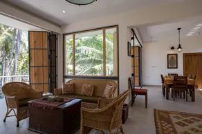 Spacious 3BR Daveys Townhouse with Private Lawn Pet Friendly and Complimentary Breakfast - Zona de estar del vestíbulo