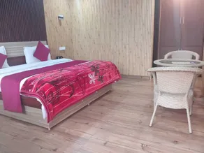 The Dhanaulti chalet - Room