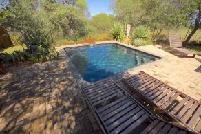 Raptors Lodge - Pool