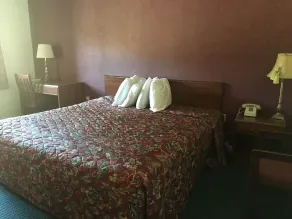 CCI Express Inn - Chambre
