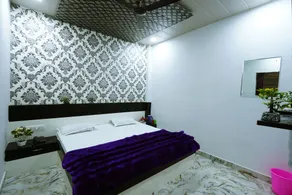 Hotel Alishaan - Habitación