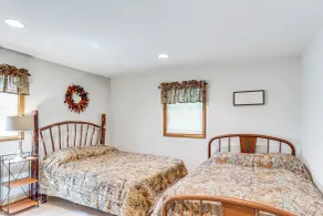 Pennsylvania Cabin Hideaway: Hot Tub & Deck! - Innenbereich