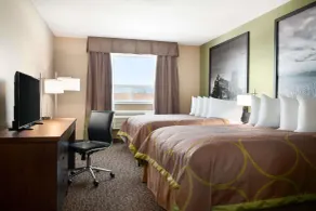 Super 8 by Wyndham Regina - Chambre