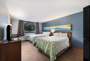 HomeTowne Studios by Red Roof Painted Post - Room