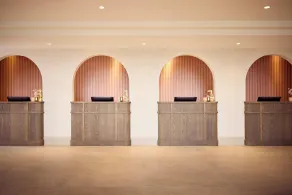 Van der Valk Hotel Volendam - Recently renovated - Rezeption