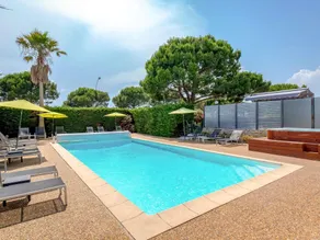 ibis Styles Fréjus Saint-Raphaël - Piscine