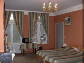 Erasmus Hotel - Room