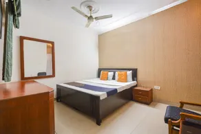 SPOT ON 36686 Hotel Om Shanti Palace - Chambre