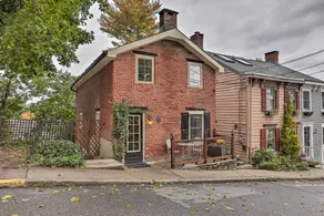 Historic Home in Lambertville: Walk to Bridge - Interiör